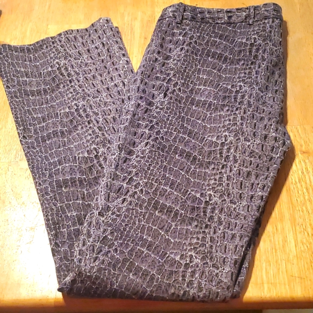 Modern snakeskin pattern slim pant